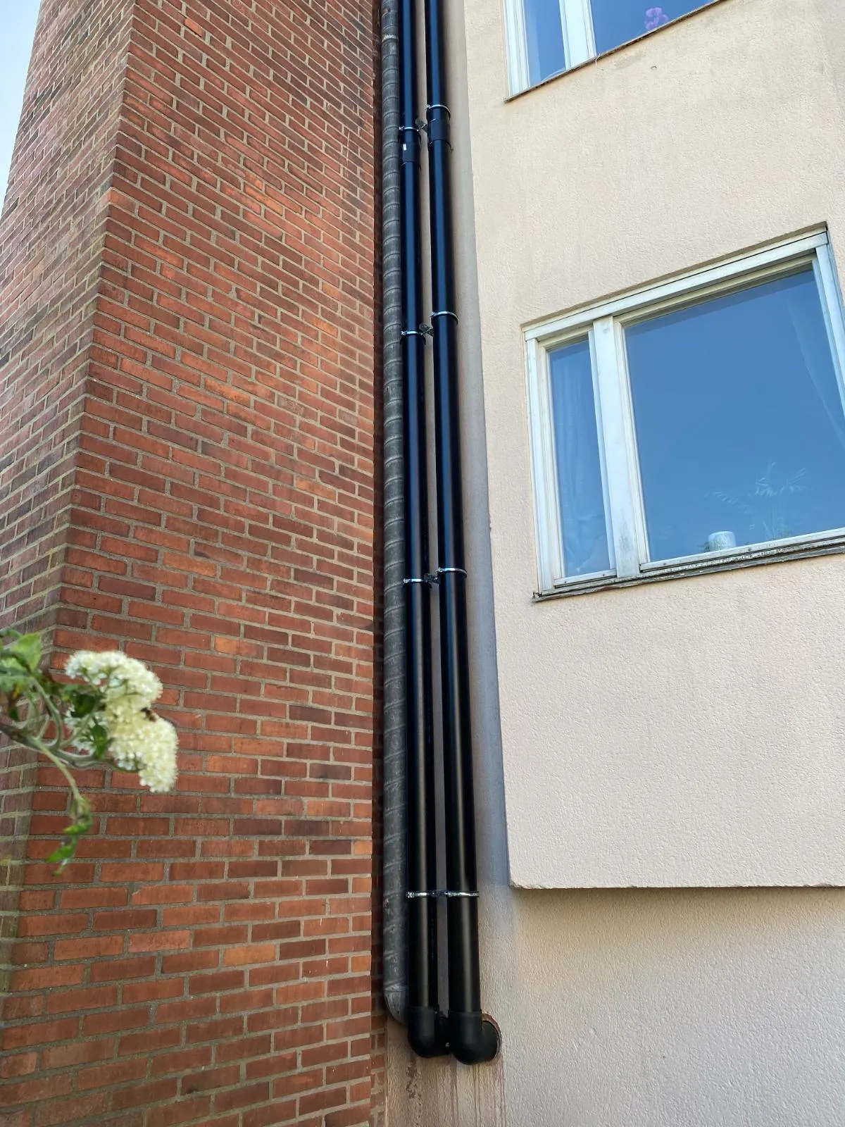 Ventilationsdragning på vindar och fasader